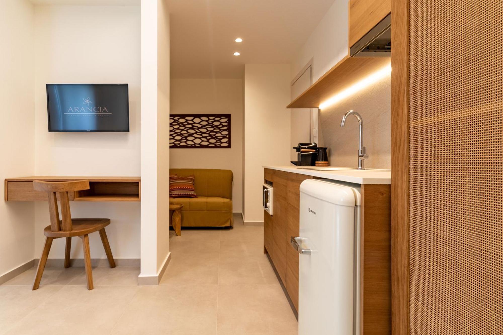Arancia Elegant Rooms And Suites Τολό Εξωτερικό φωτογραφία